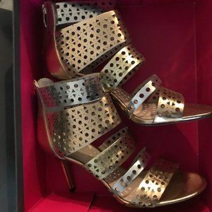 Vince Camuto Wexer Laser Cut Stiletto Zip Heel Sandals Gold Size 7.5